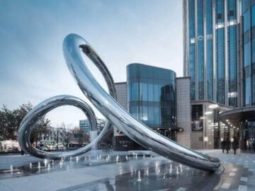 天津不锈钢镜面圆环雕塑