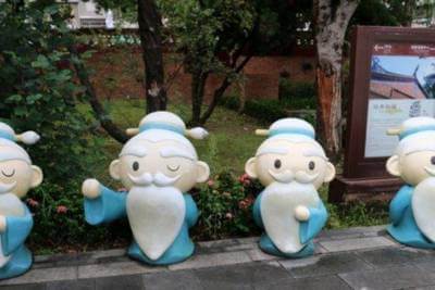 幼儿园玻璃钢雕塑产品推荐